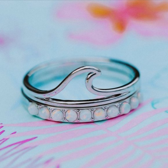 Pura Vida Jewelry - Pura Vida January Jewelry Club Bundle